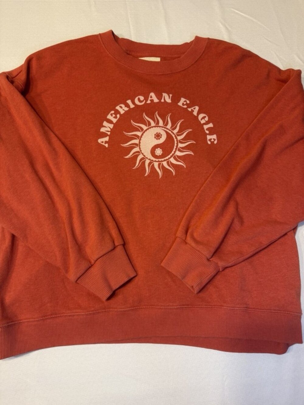 American Eagle Women's Size Medium Crew Neck Sweatshirt Red Sun